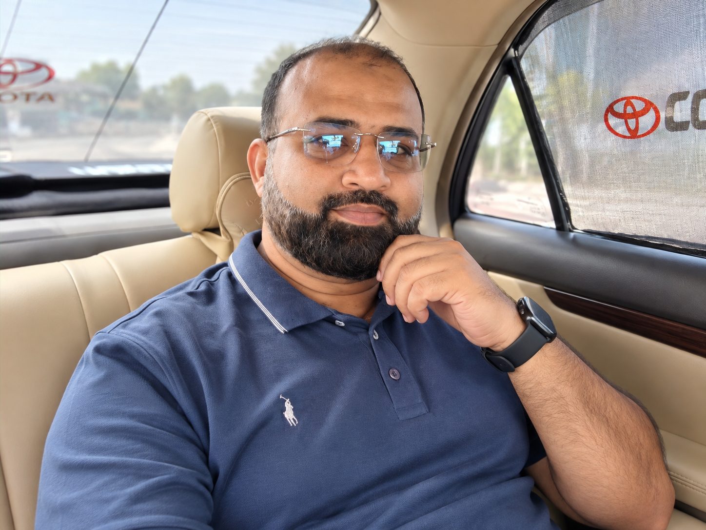 Qais Muhammad Yasir, casual portrait